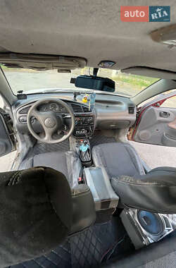 Седан Daewoo Lanos 2002 в 