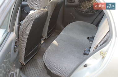 Седан Daewoo Lanos 2004 в 