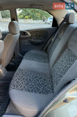 Седан Daewoo Lanos 2003 в 