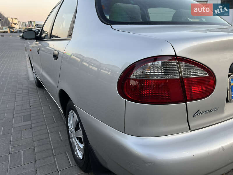 Седан Daewoo Lanos 2003 в Києві