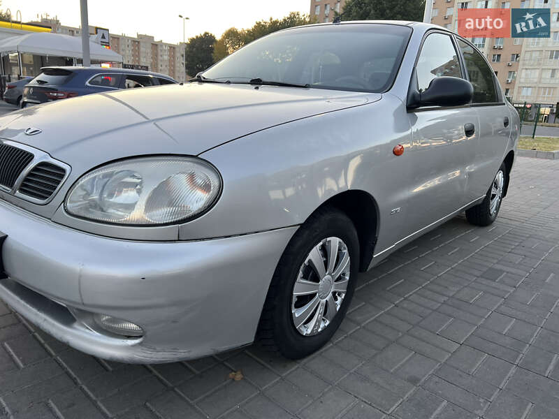 Седан Daewoo Lanos 2003 в Києві