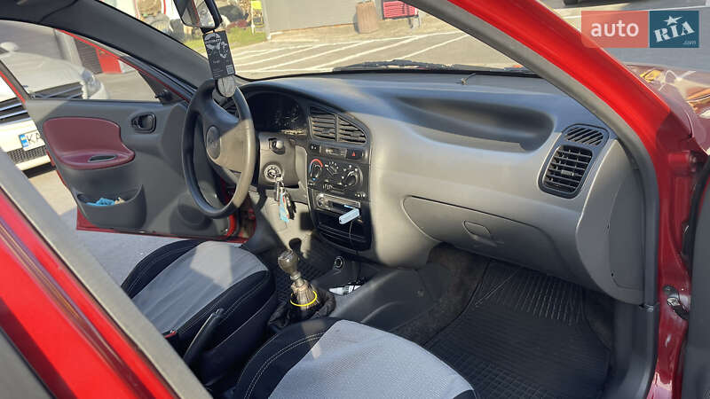 Седан Daewoo Lanos 2008 в Черновцах