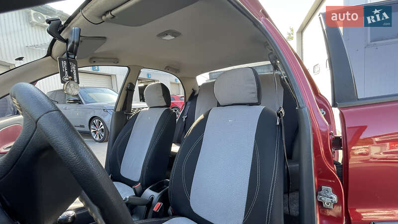 Седан Daewoo Lanos 2008 в Черновцах