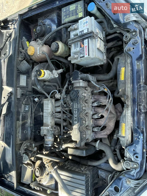 Седан Daewoo Lanos 2004 в Семеновке