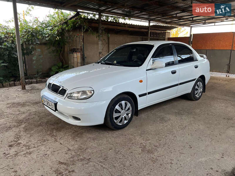 Седан Daewoo Lanos 1998 в Одессе