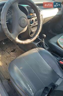 Седан Daewoo Lanos 1998 в 
