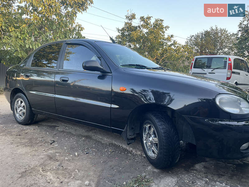 Седан Daewoo Lanos 2006 в Измаиле