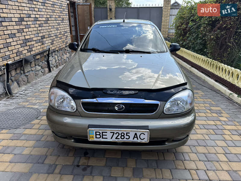 Седан Daewoo Lanos 2005 в Новом Буге