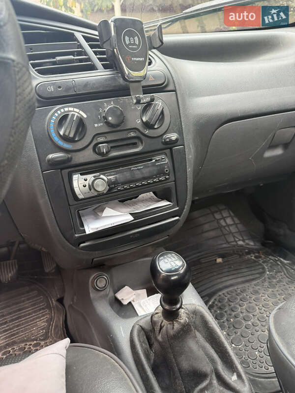 Хэтчбек Daewoo Lanos 1999 в Полонном