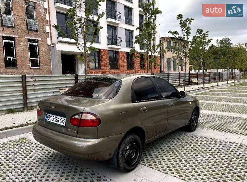 Седан Daewoo Lanos 2003 в Бориславе