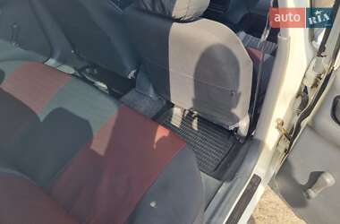 Седан Daewoo Lanos 2001 в 