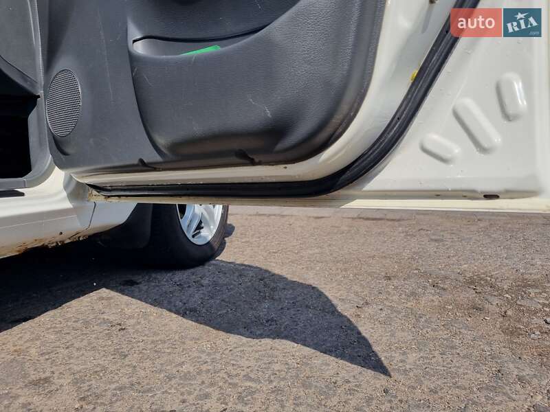 Седан Daewoo Lanos 2001 в Краматорську