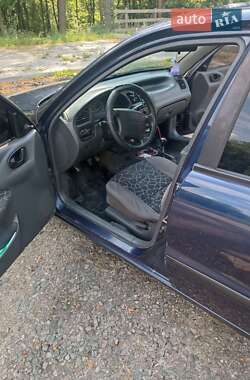 Седан Daewoo Lanos 2002 в 