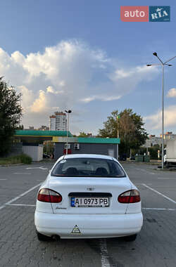 Седан Daewoo Lanos 2001 в 