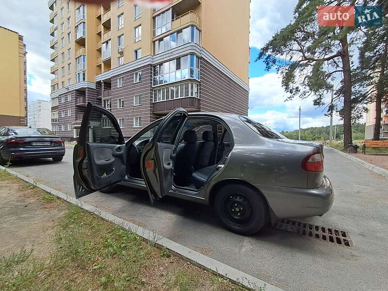 Седан Daewoo Lanos 2008 в Чернігові