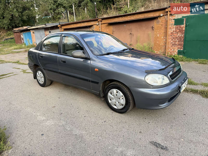 Седан Daewoo Lanos 2009 в Лубнах