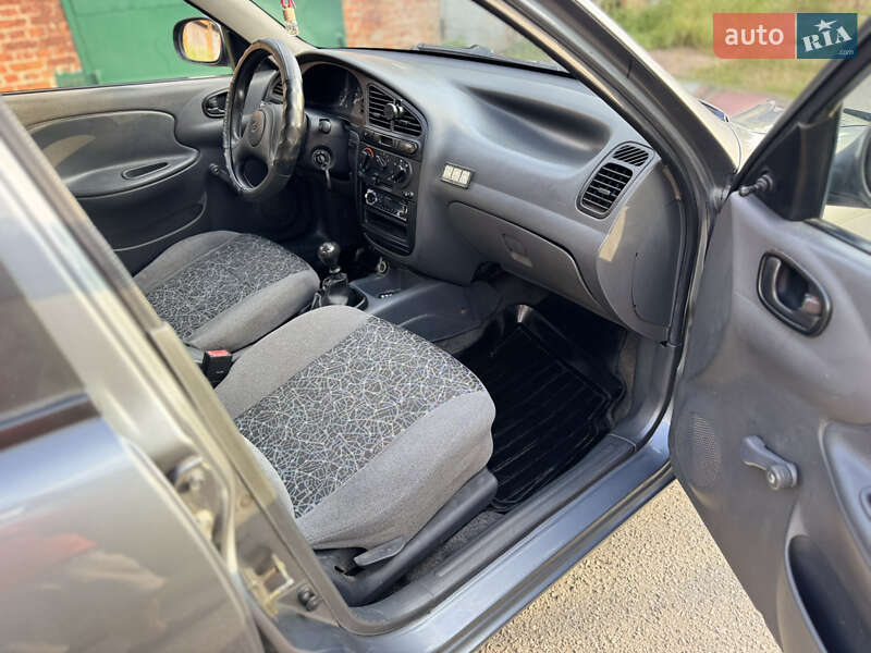 Седан Daewoo Lanos 2009 в Лубнах