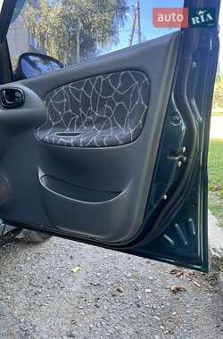Седан Daewoo Lanos 2003 в 
