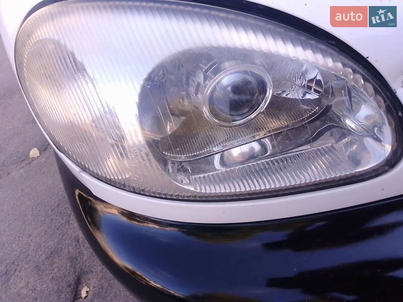 Седан Daewoo Lanos 2002 в Киеве