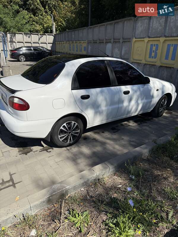 Седан Daewoo Lanos 2005 в Днепре