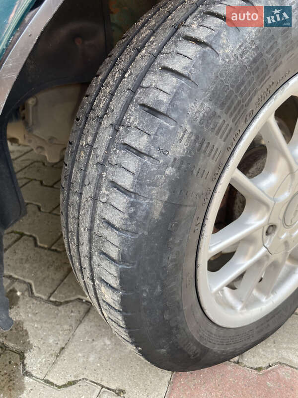 Седан Daewoo Lanos 2004 в Дунаївцях