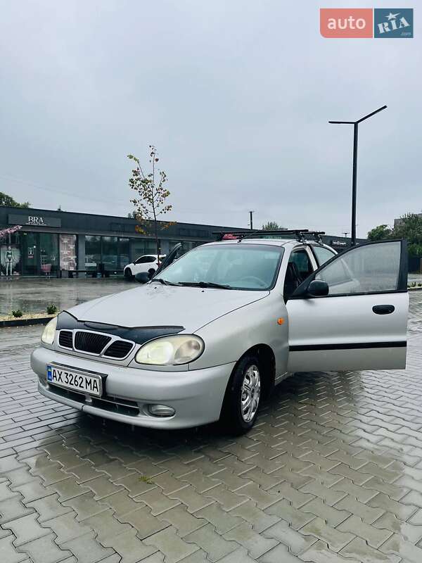 Хетчбек Daewoo Lanos 2004 в Ужгороді