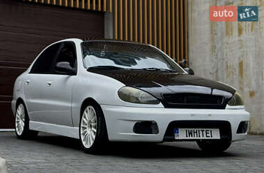 Седан Daewoo Lanos 2003 в Львове