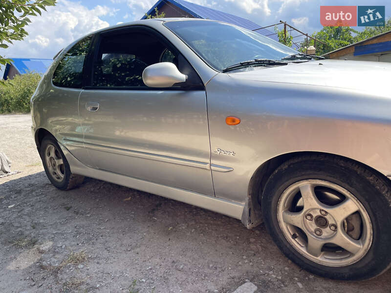 Хетчбек Daewoo Lanos 2003 в Запоріжжі