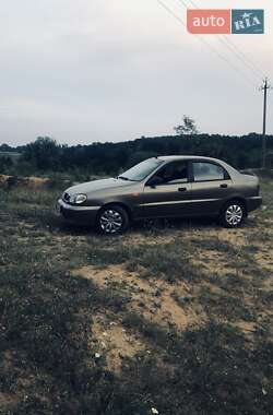 Седан Daewoo Lanos 2004 в 