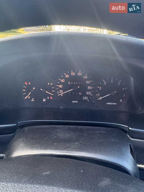 Седан Daewoo Lanos 2003 в Киеве