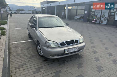 Седан Daewoo Lanos 2008 в Хусті