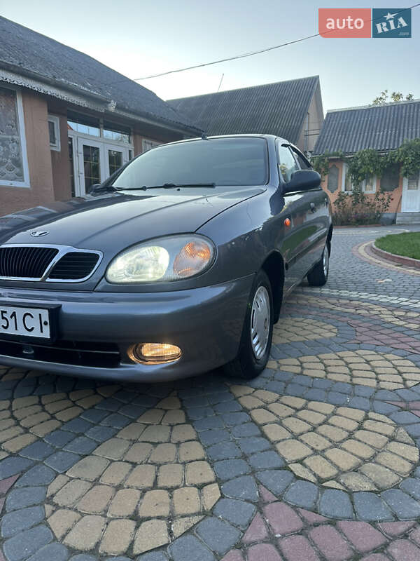 Седан Daewoo Lanos 2008 в Чернівцях