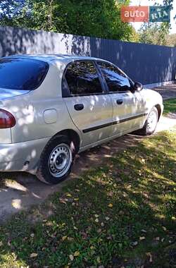 Седан Daewoo Lanos 2006 в Дубні