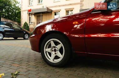 Седан Daewoo Lanos 2004 в 