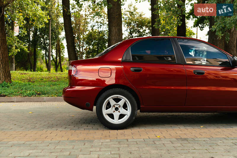 Седан Daewoo Lanos 2004 в Хмельницком