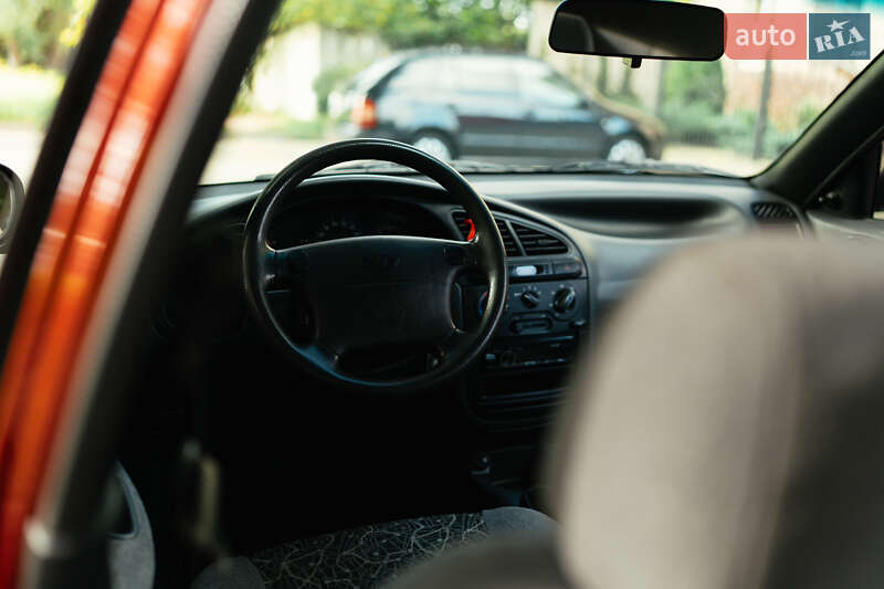 Седан Daewoo Lanos 2004 в Хмельницком
