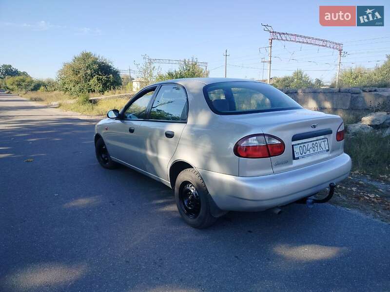 Седан Daewoo Lanos 2003 в Клавдиевом-Тарасове