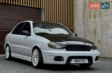 Седан Daewoo Lanos 2003 в Львове