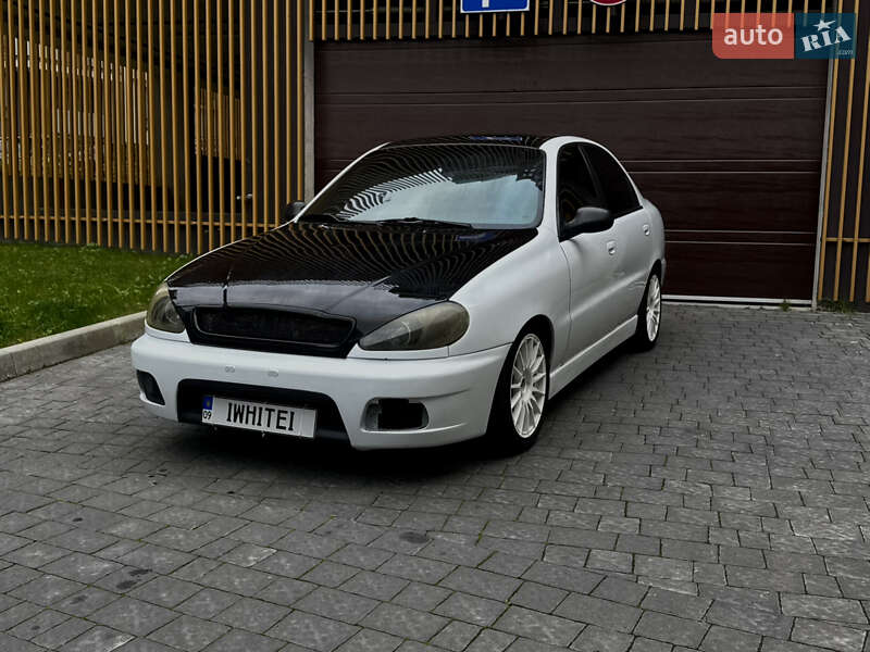 Седан Daewoo Lanos 2003 в Львові