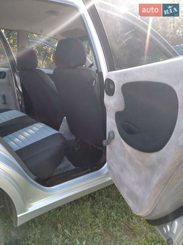 Седан Daewoo Lanos 2008 в Івано-Франківську