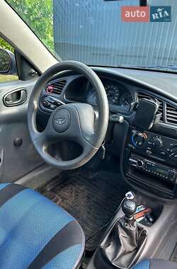 Седан Daewoo Lanos 1998 в 