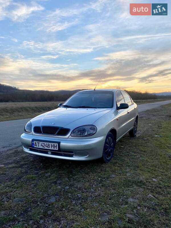 Седан Daewoo Lanos 2003 в Болехове