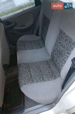 Седан Daewoo Lanos 2004 в 