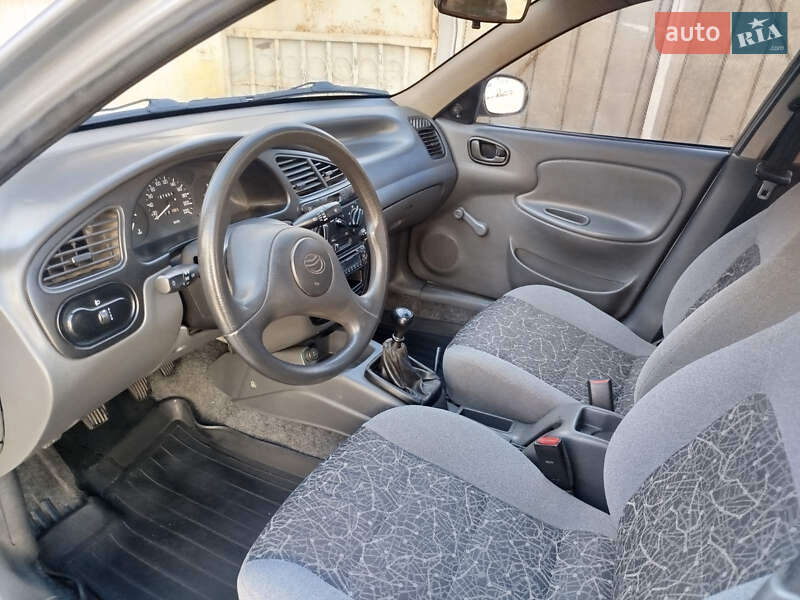 Седан Daewoo Lanos 2009 в Харкові