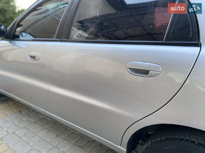 Седан Daewoo Lanos 2006 в Дунаевцах
