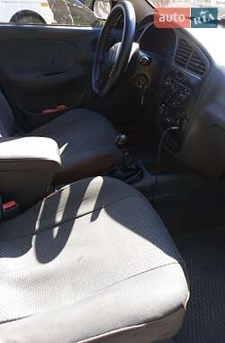 Седан Daewoo Lanos 2004 в 