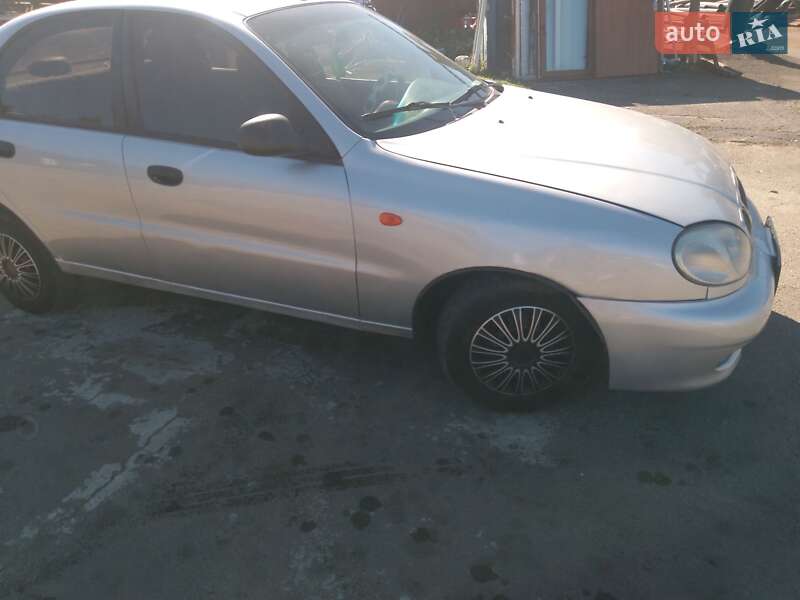 Седан Daewoo Lanos 2008 в Ровно