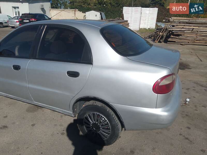 Седан Daewoo Lanos 2008 в Ровно