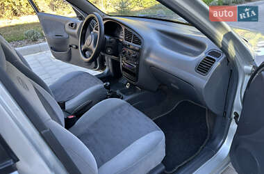 Седан Daewoo Lanos 2004 в 