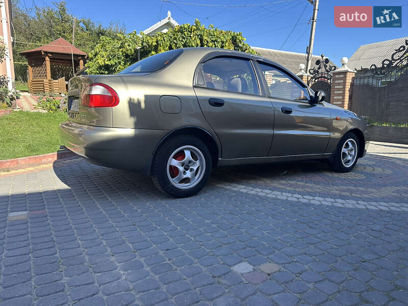Седан Daewoo Lanos 2006 в Черновцах